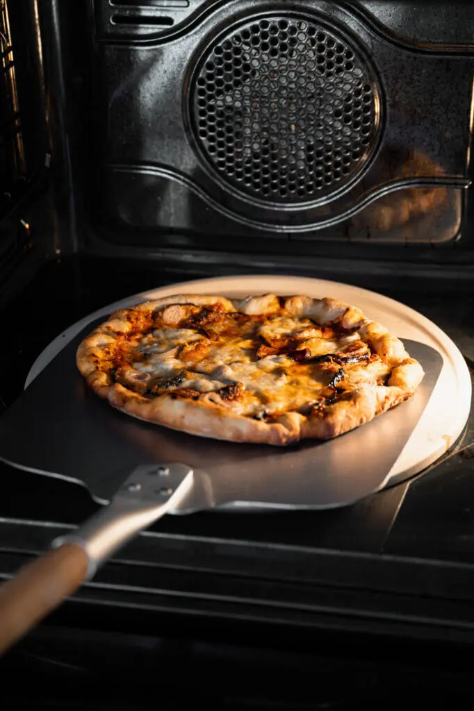 Melanzane alle parmigiana pizza