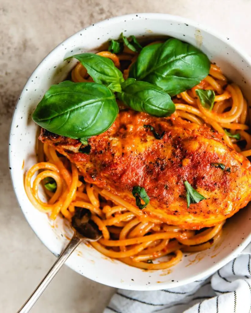 spaghetti paprika roomsaus