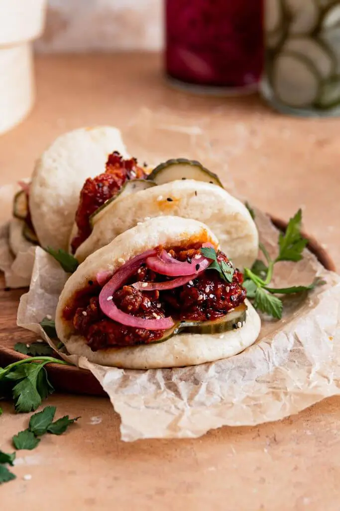 Bao met krokante kip