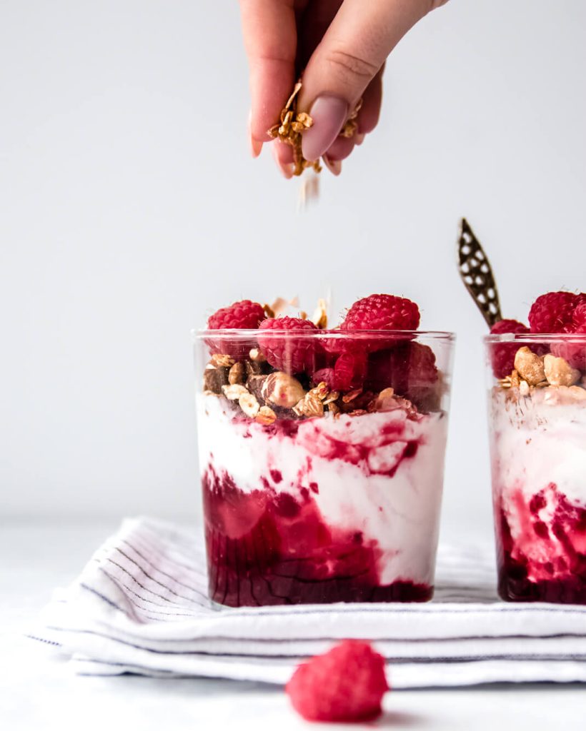 yoghurt met granola