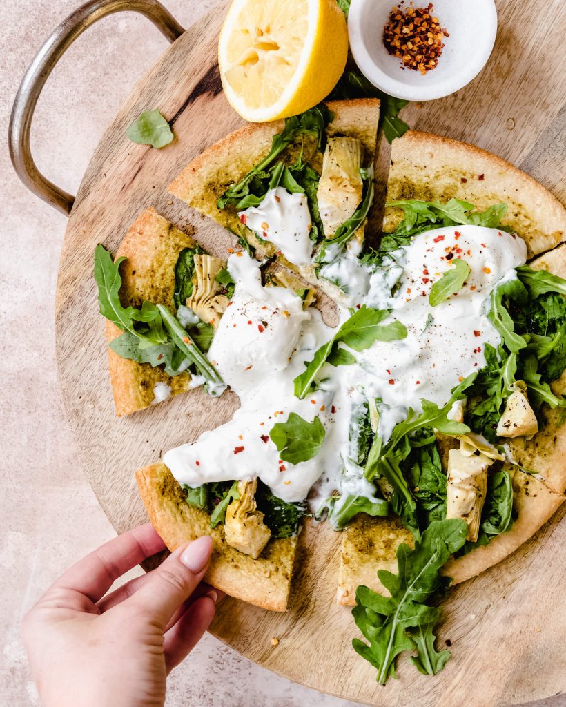 pizza met artisjok en burrata