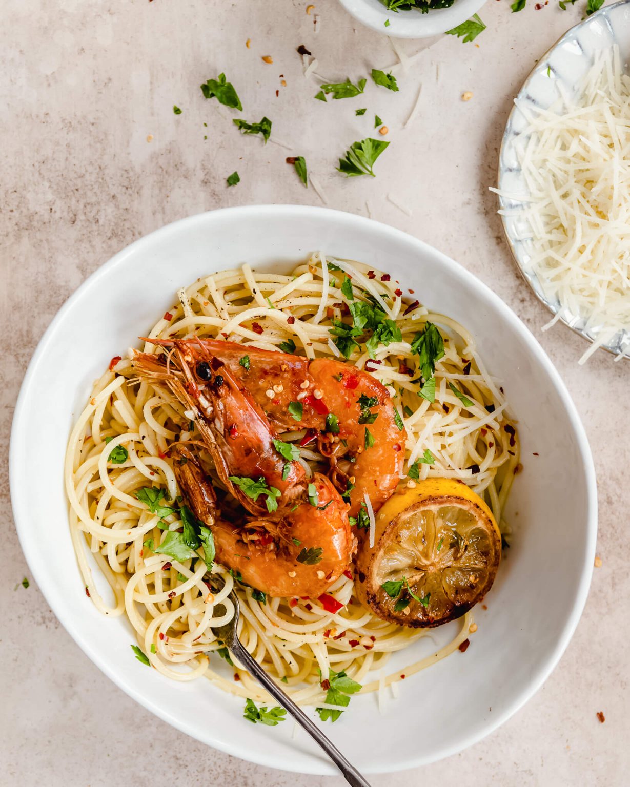 Spaghetti aglio e olio met gamba's Food From ClaudNine