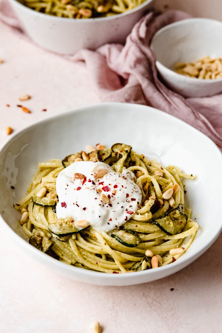 Pasta Pesto Met Gegrilde Courgette En Burrata Food From Claudnine