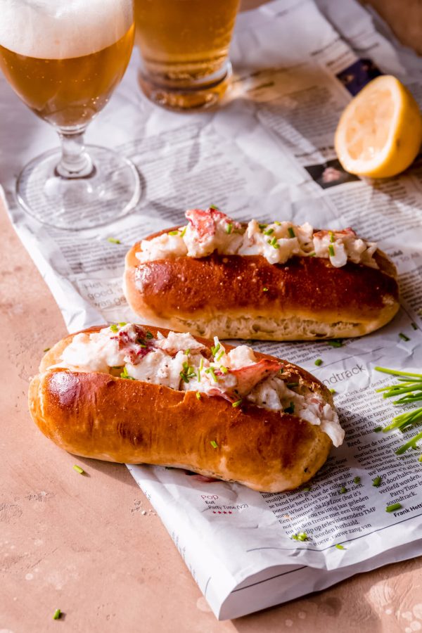 kreeft op een brioche broodje