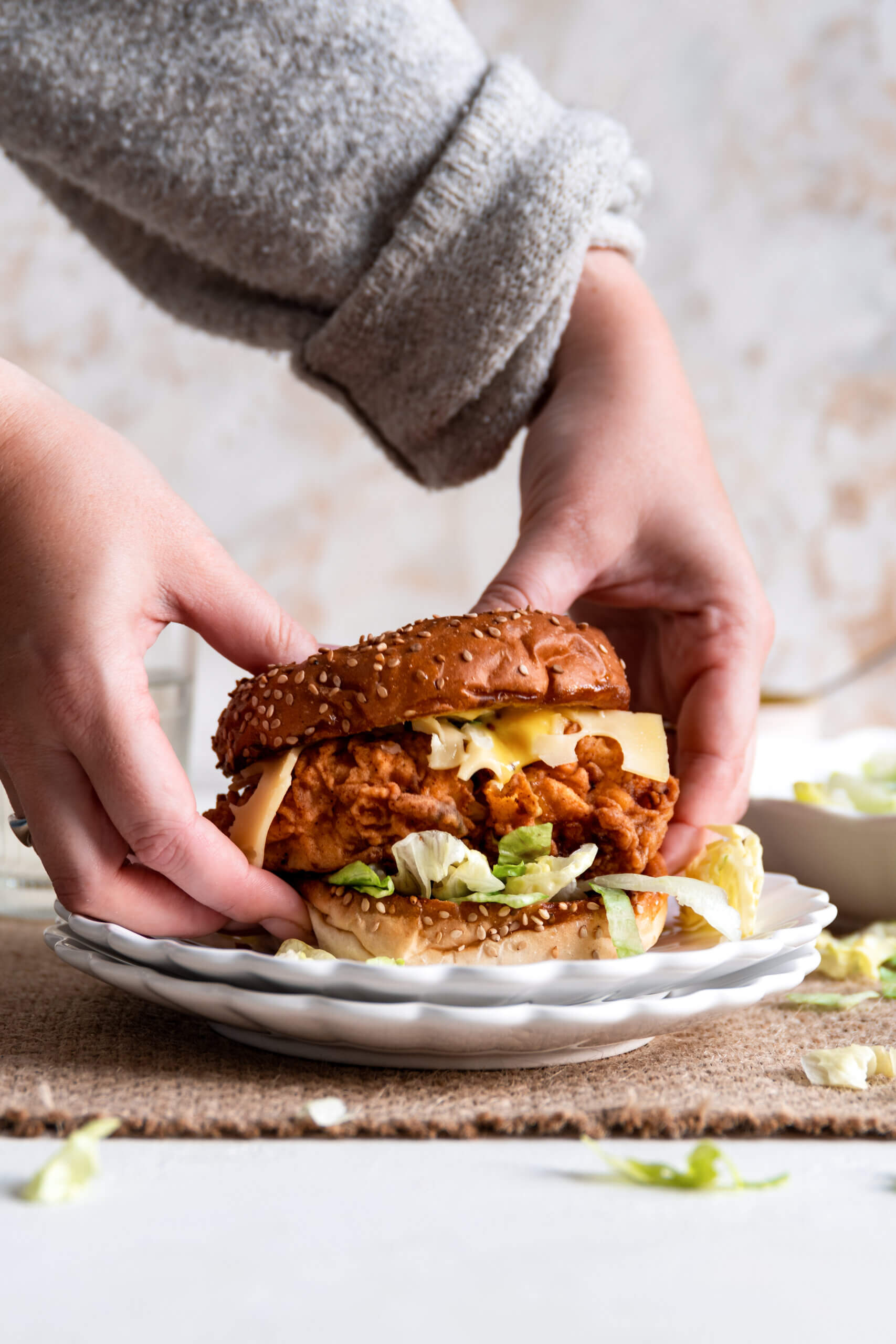 gevolg Walging Dertig Krokante kipburger met honing mosterd saus - Food From ClaudNine