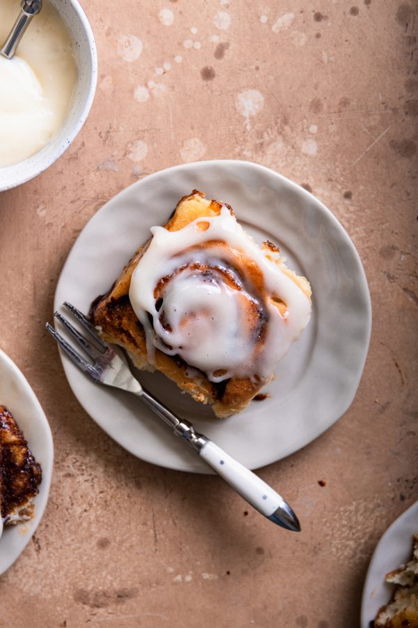 Kaneelbroodjes met roomkaas frosting