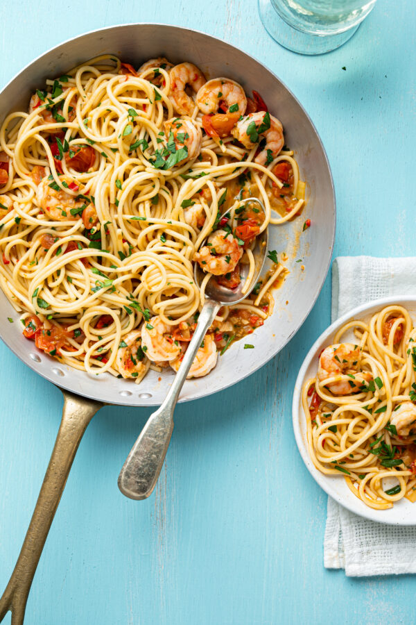 Spaghetti met garnalen, knoflook en chilipeper