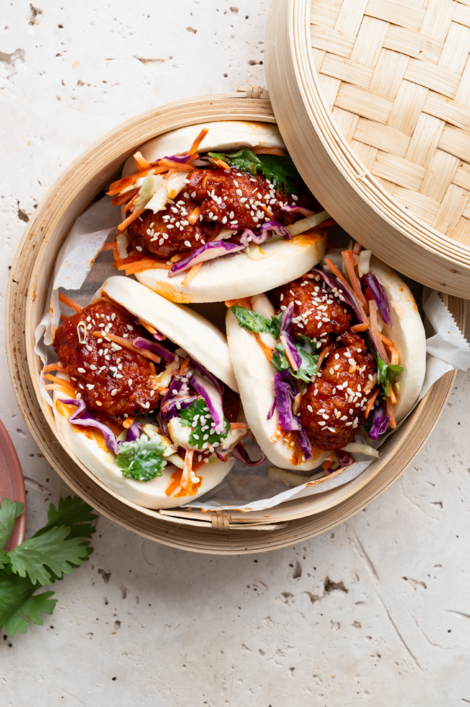 kip gochujang bao