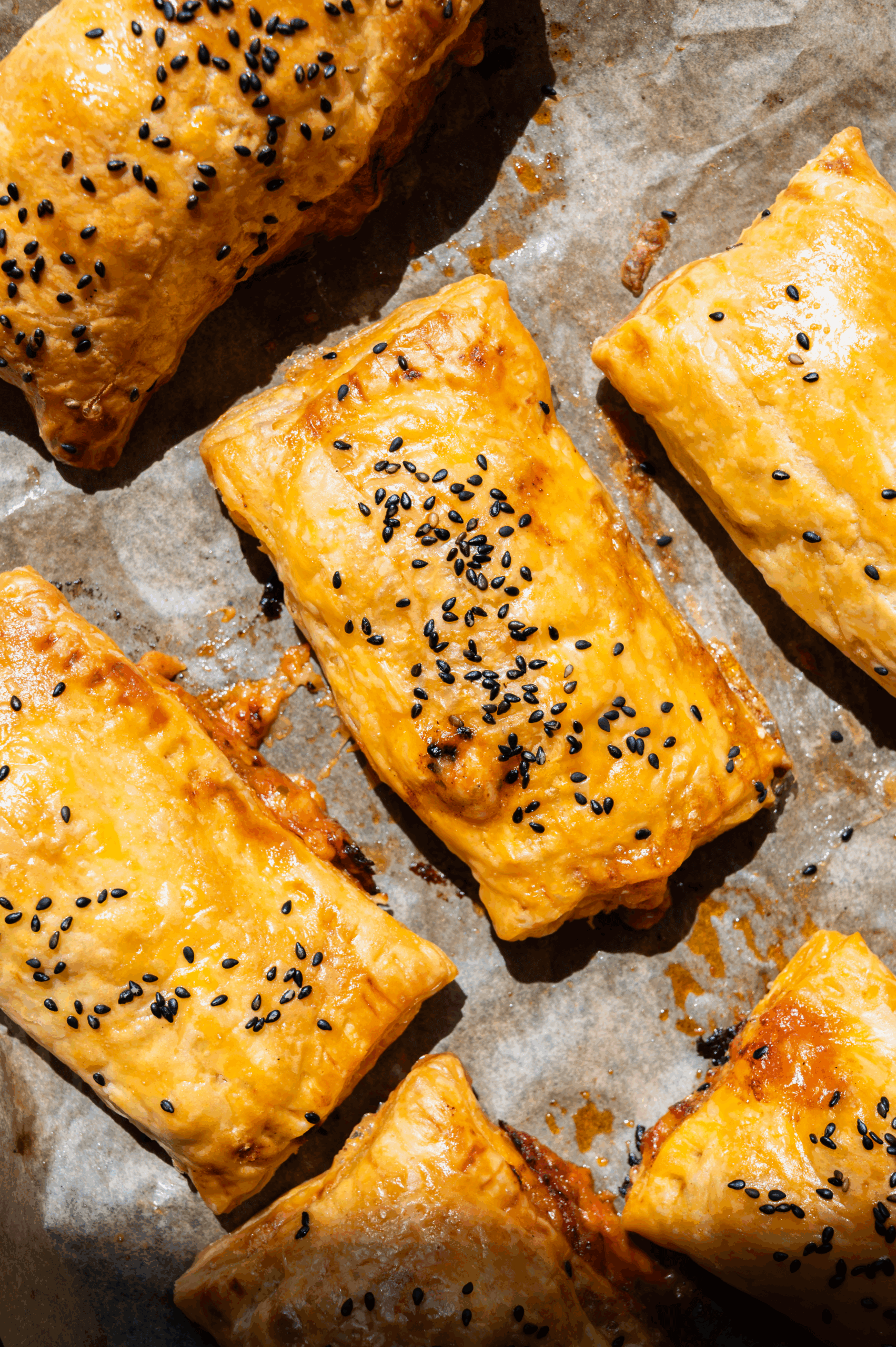 Butter chicken saucijzenbroodjes
