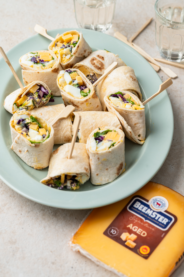 Wraprolletjes met eiersalade en Beemster Signature Aged