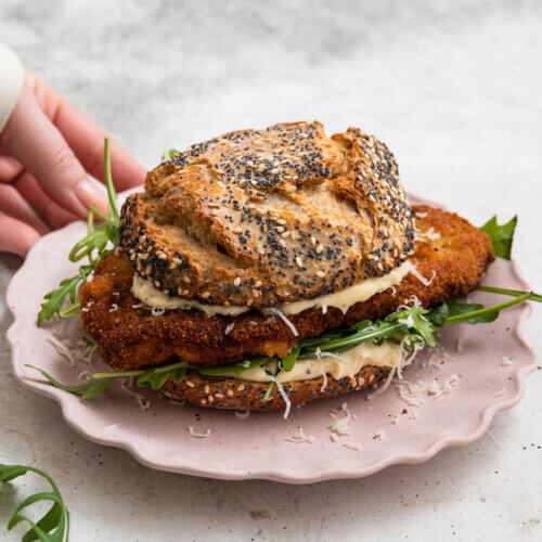 Broodje schnitzel met truffelmayo