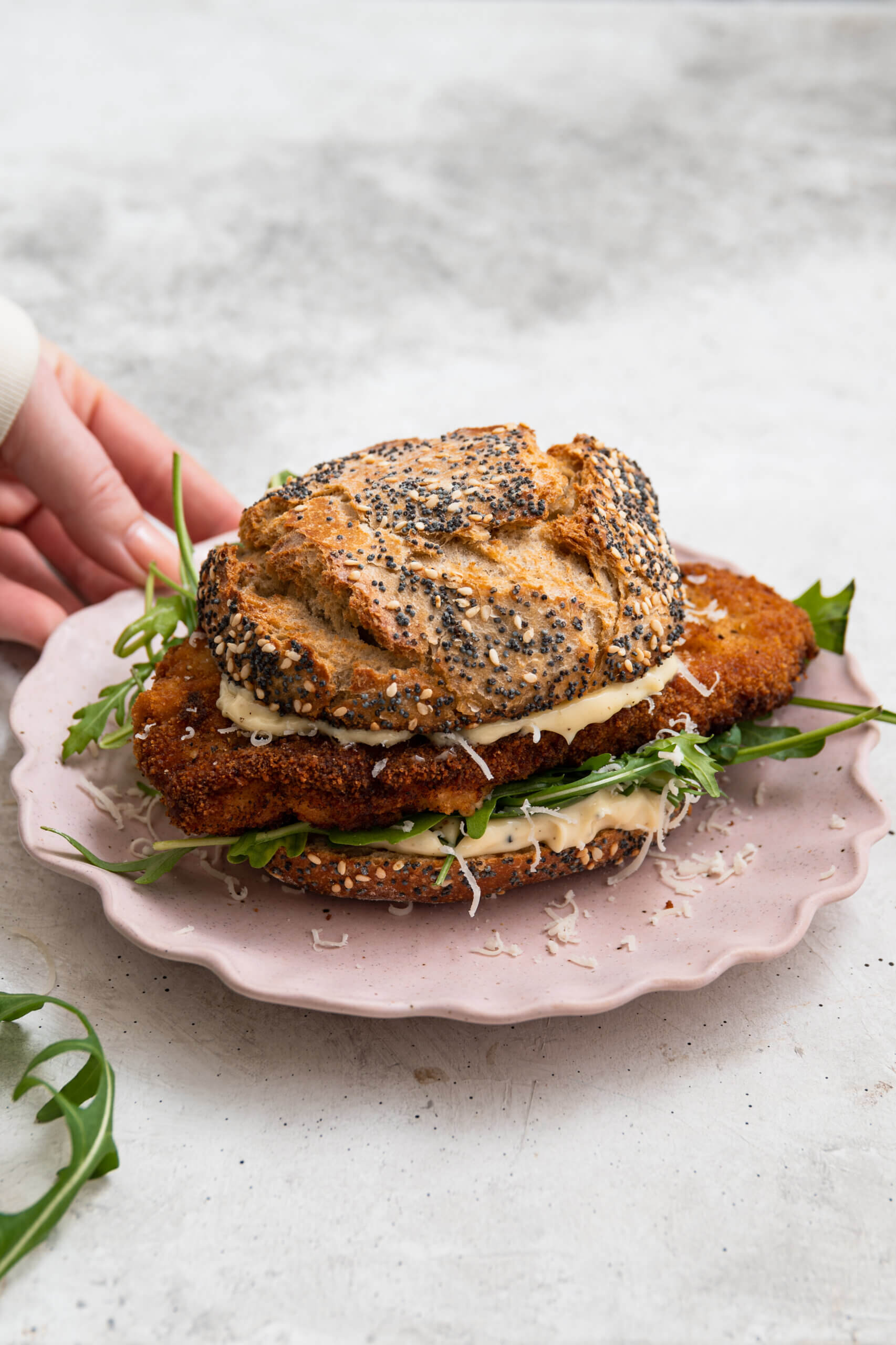 Broodje schnitzel met truffelmayo